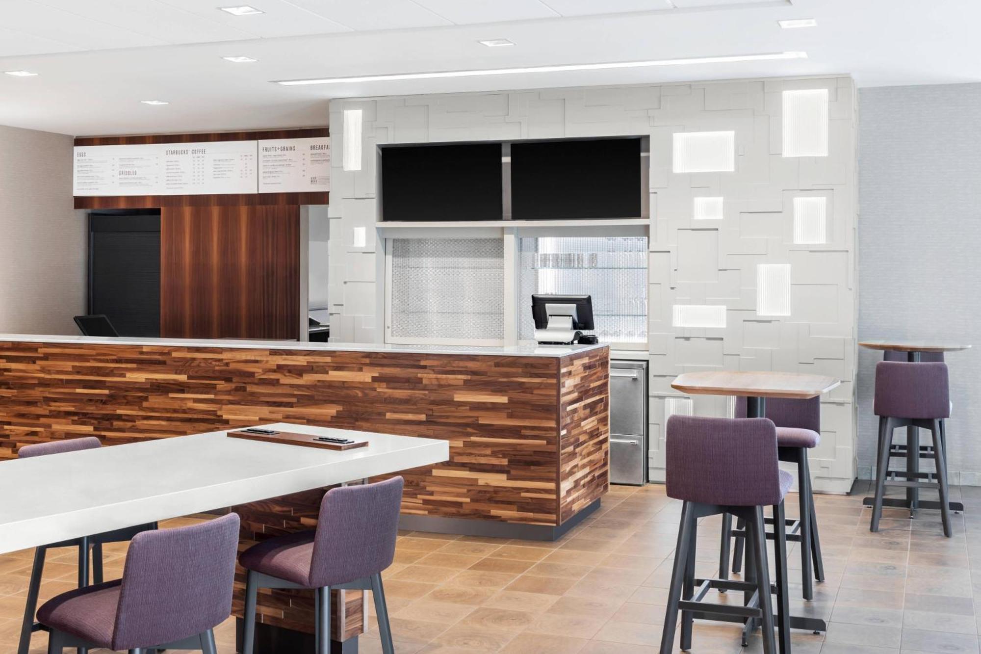 Courtyard By Marriott Wayne Fairfield Ξενοδοχείο Εξωτερικό φωτογραφία