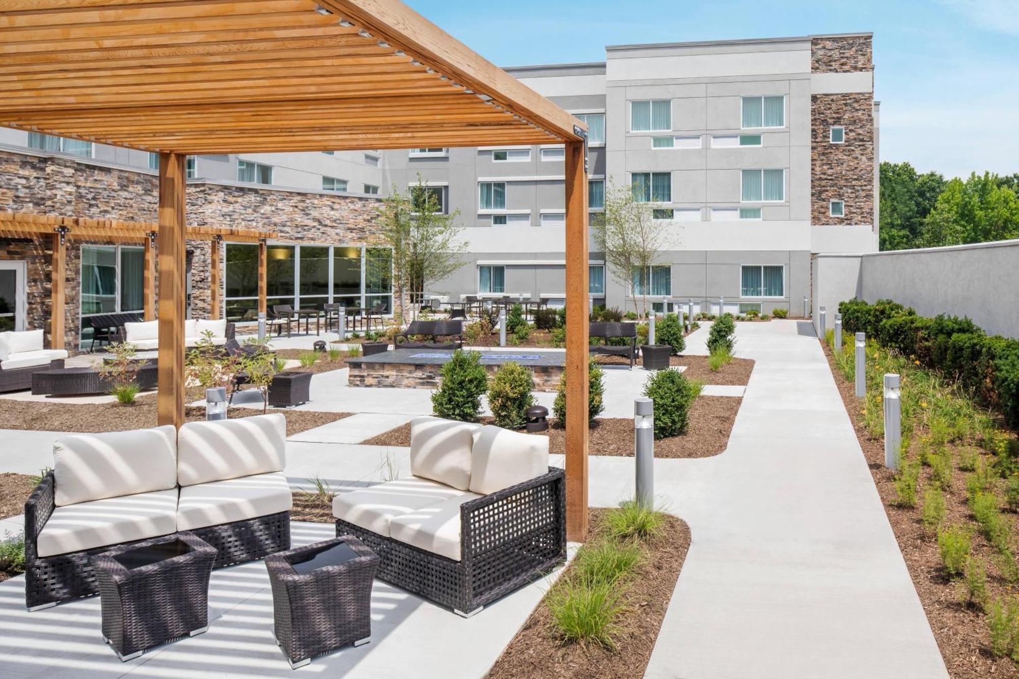 Courtyard By Marriott Wayne Fairfield Ξενοδοχείο Εξωτερικό φωτογραφία