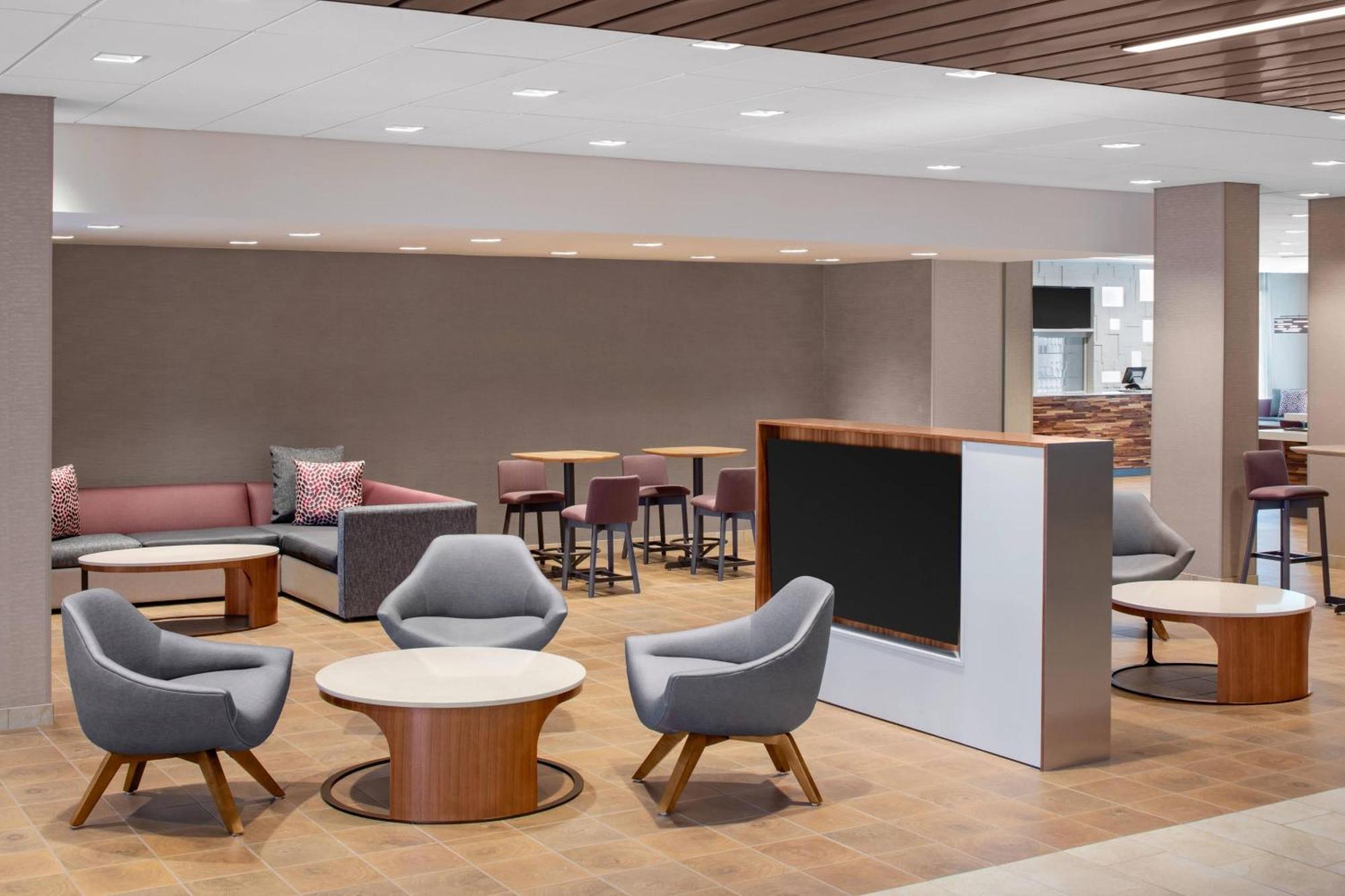 Courtyard By Marriott Wayne Fairfield Ξενοδοχείο Εξωτερικό φωτογραφία